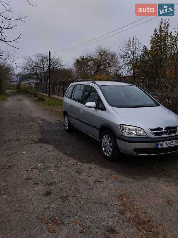 Минивэн Opel Zafira 2004 в Луцке фото 4 Минивэн Opel Zafira 2004 в Луцке