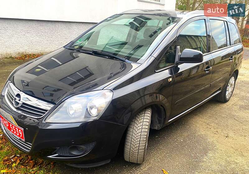 Мінівен Opel Zafira 2012 в Львові