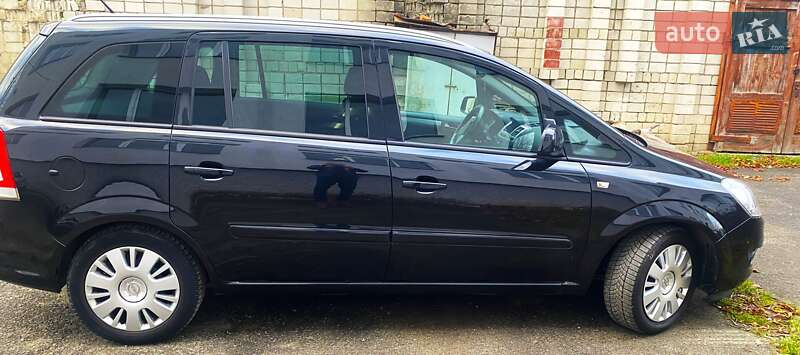Мінівен Opel Zafira 2012 в Львові