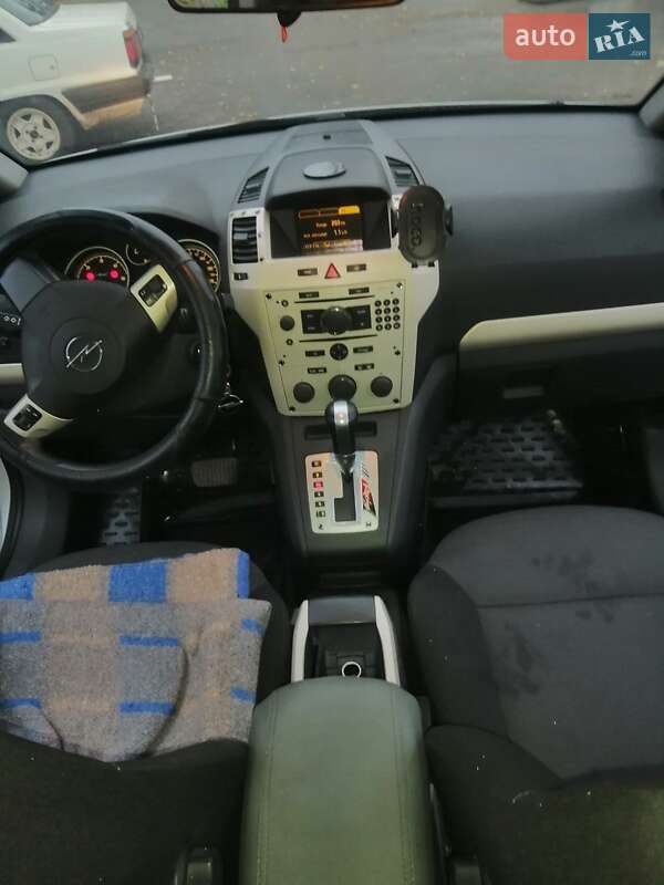 Минивэн Opel Zafira 2008 в Кривом Роге фото 6 Минивэн Opel Zafira 2008 в Кривом Роге