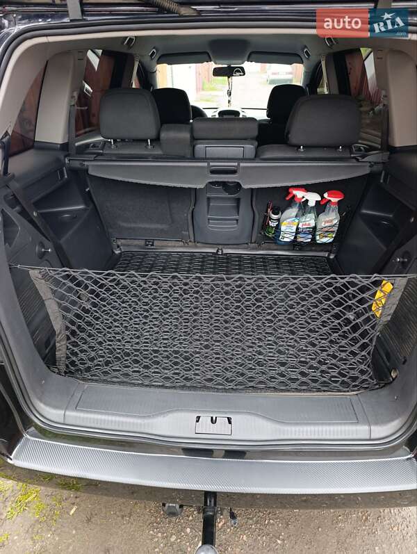 Минивэн Opel Zafira 2009 в Луцке