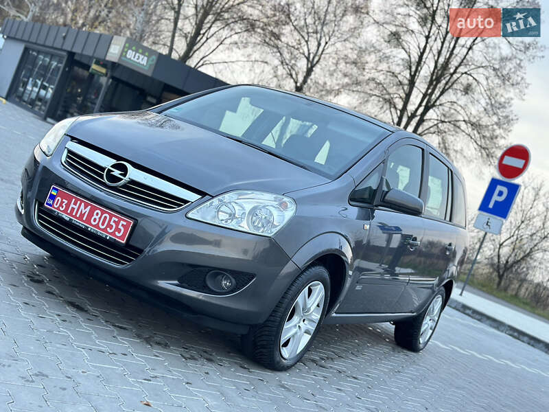 Минивэн Opel Zafira 2009 в Владимире