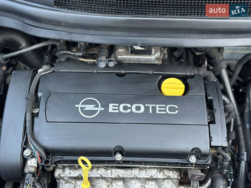 Минивэн Opel Zafira 2009 в Владимире