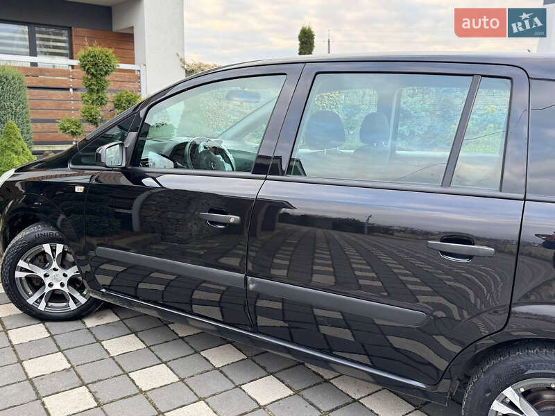 Мінівен Opel Zafira 2009 в Стрию