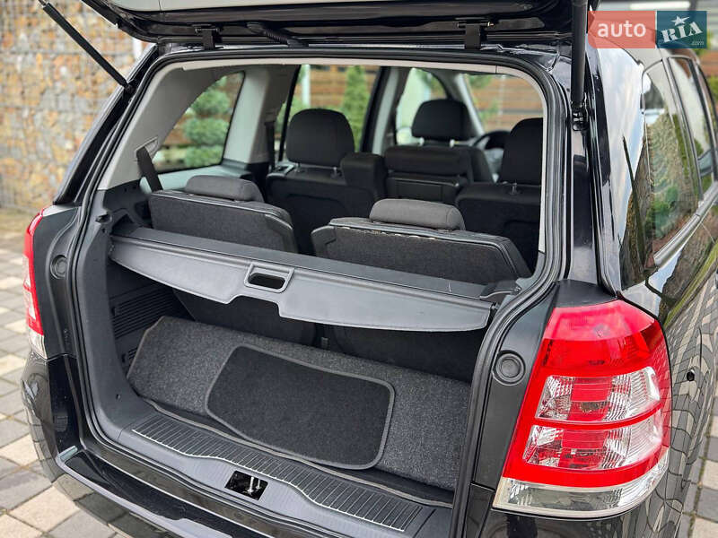 Мінівен Opel Zafira 2009 в Стрию