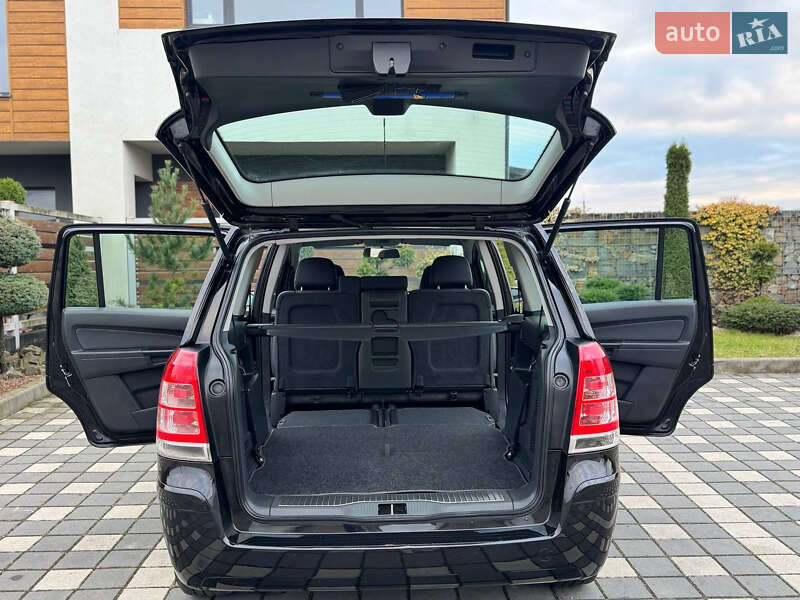 Мінівен Opel Zafira 2009 в Стрию