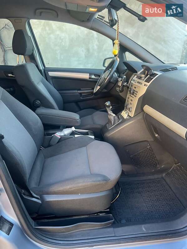 Минивэн Opel Zafira 2008 в Ивано-Франковске фото 8 Минивэн Opel Zafira 2008 в Ивано-Франковске