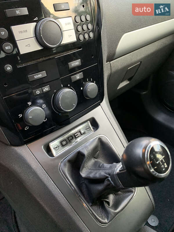 Минивэн Opel Zafira 2011 в Белой Церкви фото 44 Минивэн Opel Zafira 2011 в Белой Церкви