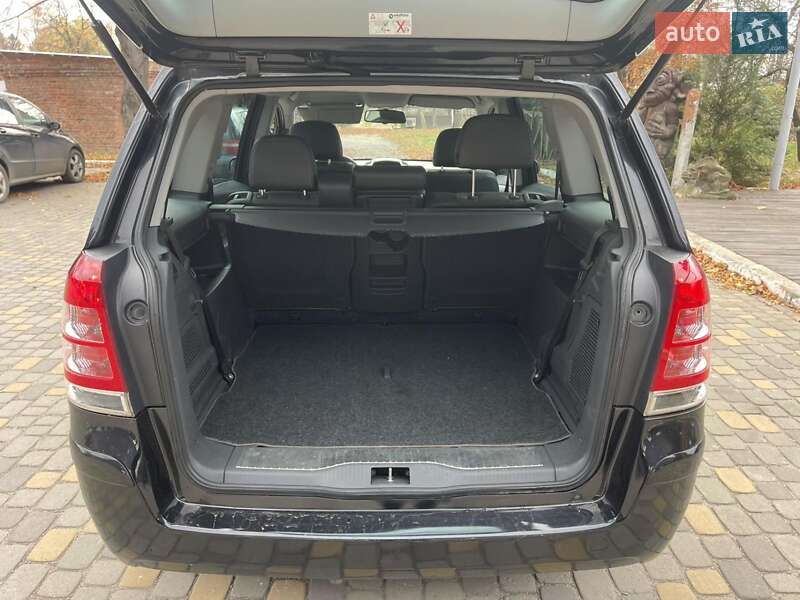 Минивэн Opel Zafira 2009 в Луцке