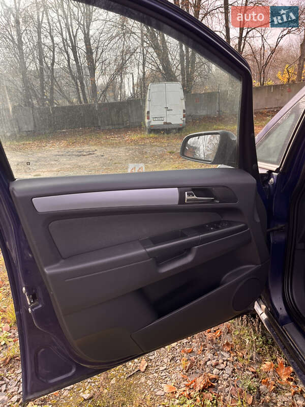 Минивэн Opel Zafira 2006 в Хмельницком фото 5 Минивэн Opel Zafira 2006 в Хмельницком