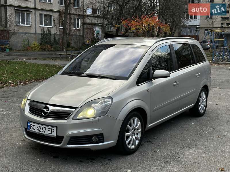 Минивэн Opel Zafira 2005 в Виннице