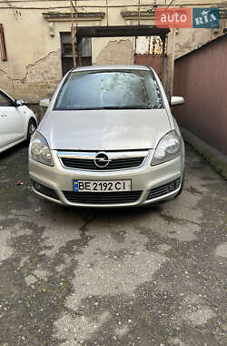 Минивэн Opel Zafira 2007 в Николаеве