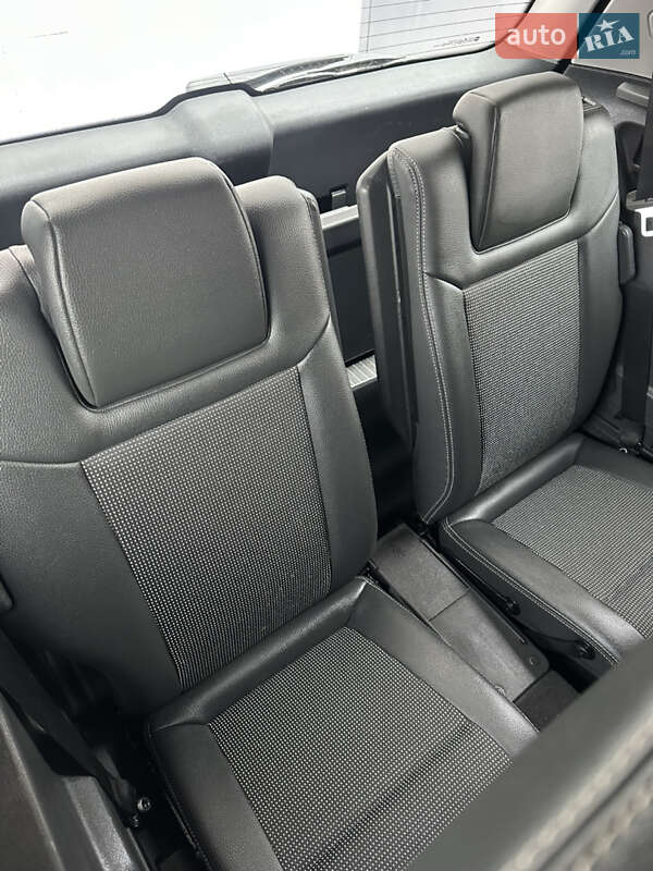 Минивэн Opel Zafira 2007 в Хороле