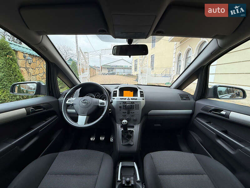 Минивэн Opel Zafira 2007 в Могилев-Подольске фото 13 Минивэн Opel Zafira 2007 в Могилев-Подольске
