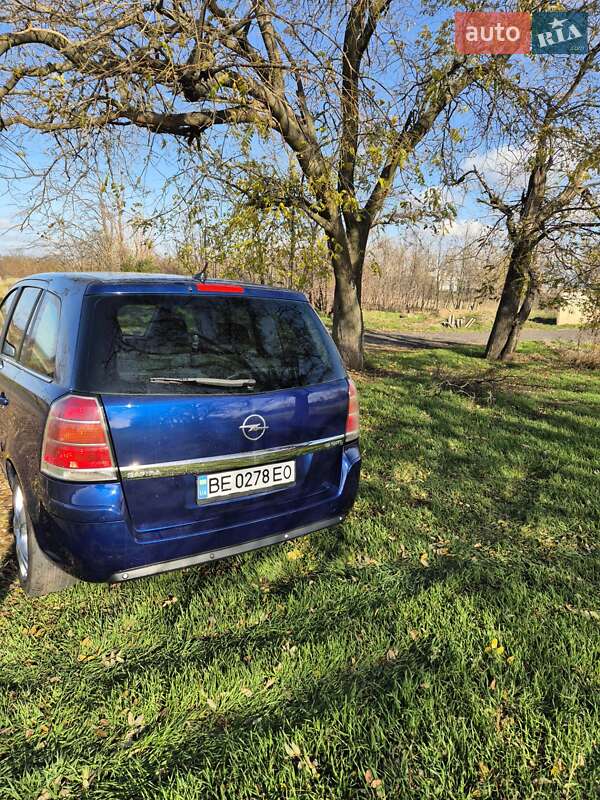 Минивэн Opel Zafira 2005 в Николаеве фото 4 Минивэн Opel Zafira 2005 в Николаеве
