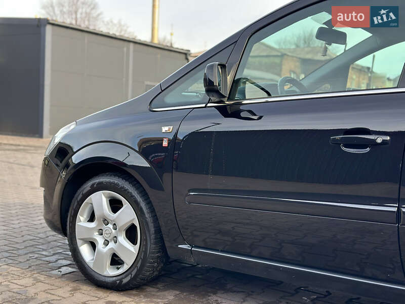 Минивэн Opel Zafira 2011 в Каменском фото 30 Минивэн Opel Zafira 2011 в Каменском