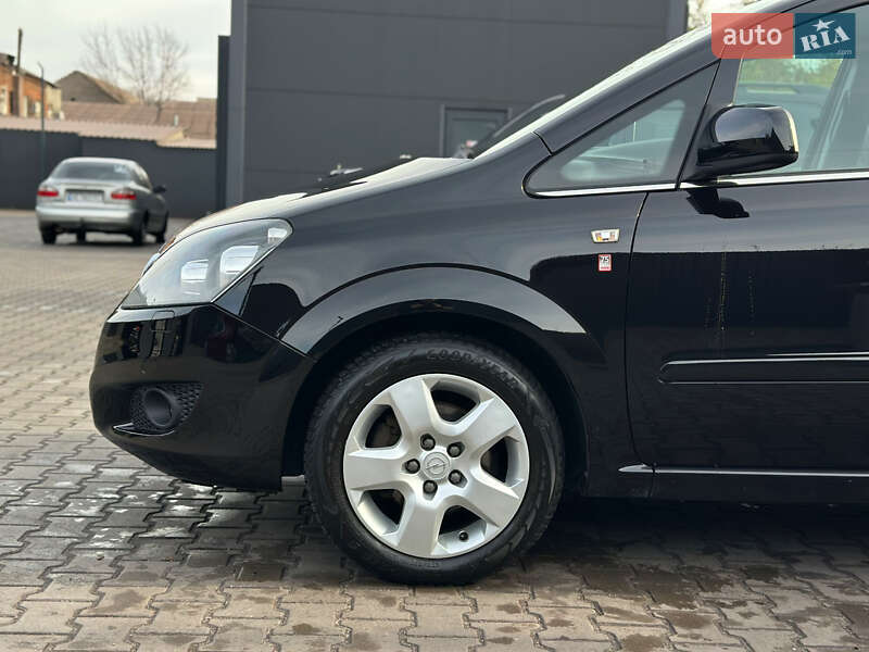Минивэн Opel Zafira 2011 в Каменском фото 32 Минивэн Opel Zafira 2011 в Каменском
