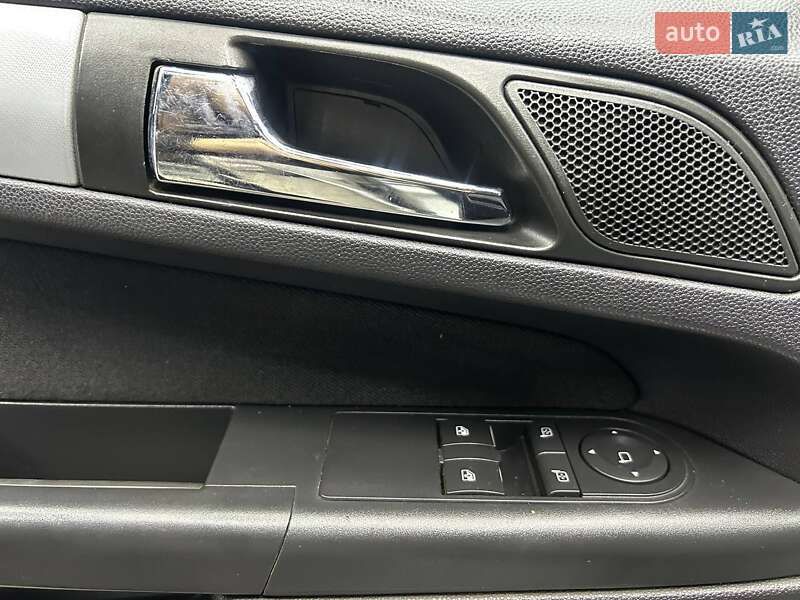 Минивэн Opel Zafira 2008 в Черновцах