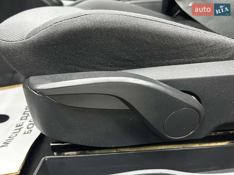 Минивэн Opel Zafira 2008 в Черновцах