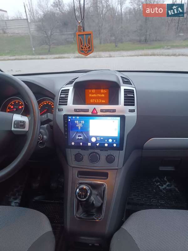 Минивэн Opel Zafira 2009 в Запорожье