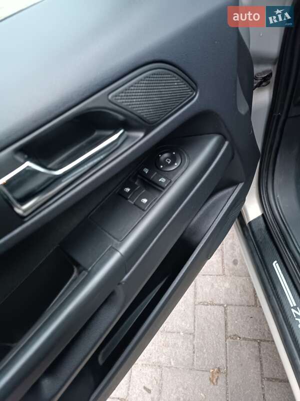 Минивэн Opel Zafira 2009 в Запорожье