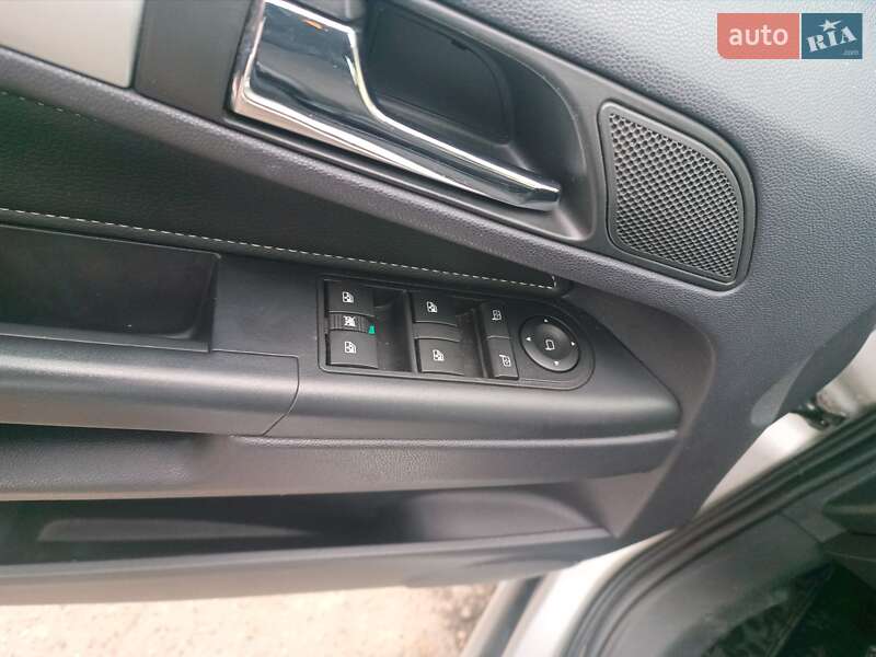 Мінівен Opel Zafira 2009 в Полтаві фото 3 Мінівен Opel Zafira 2009 в Полтаві