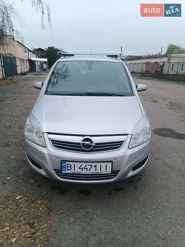 Мінівен Opel Zafira 2009 в Полтаві фото Мінівен Opel Zafira 2009 в Полтаві