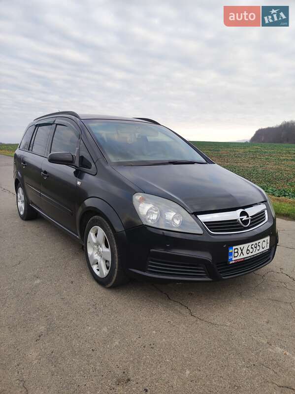 Минивэн Opel Zafira 2005 в Деражне