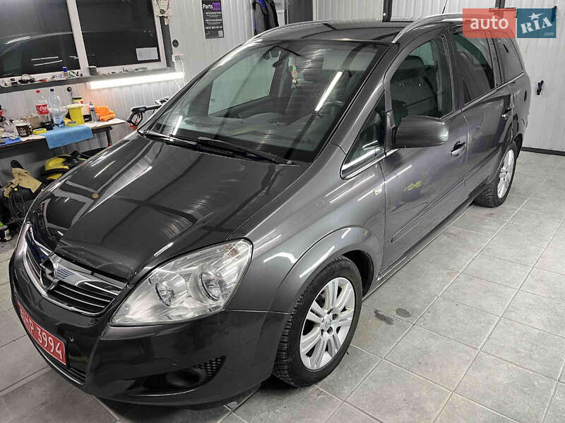 Opel Zafira 2010