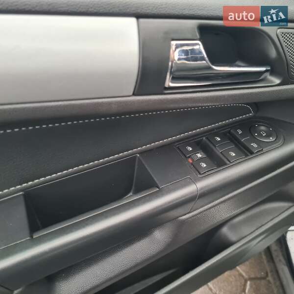 Минивэн Opel Zafira 2010 в Луцке