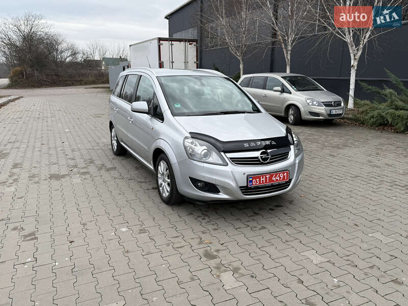 Минивэн Opel Zafira 2011 в Белой Церкви