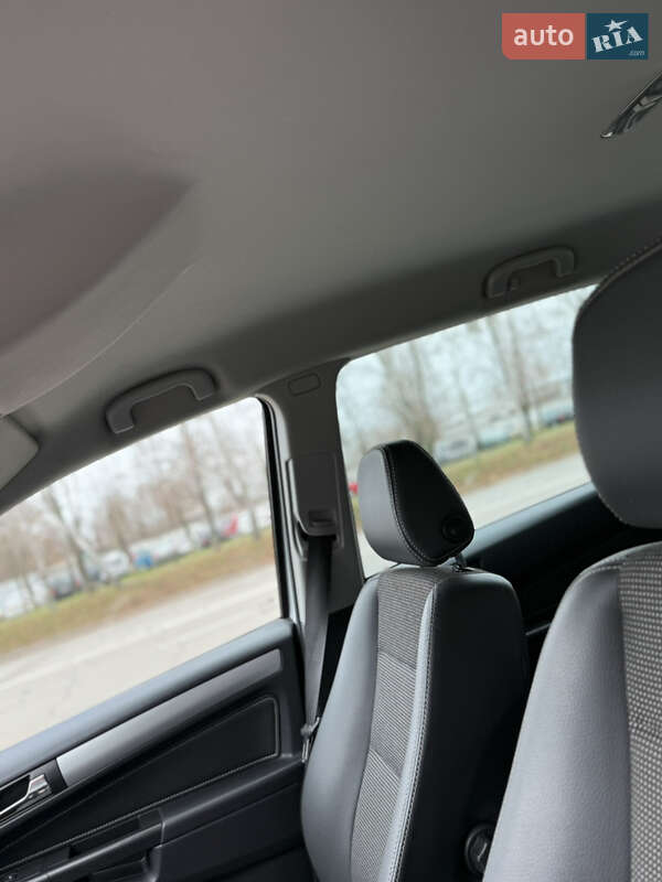 Минивэн Opel Zafira 2011 в Белой Церкви