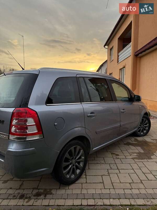 Минивэн Opel Zafira 2010 в Самборе фото 6 Минивэн Opel Zafira 2010 в Самборе