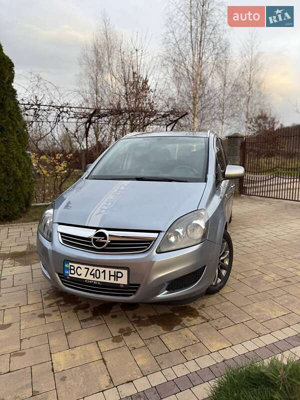 Минивэн Opel Zafira 2010 в Самборе фото Минивэн Opel Zafira 2010 в Самборе