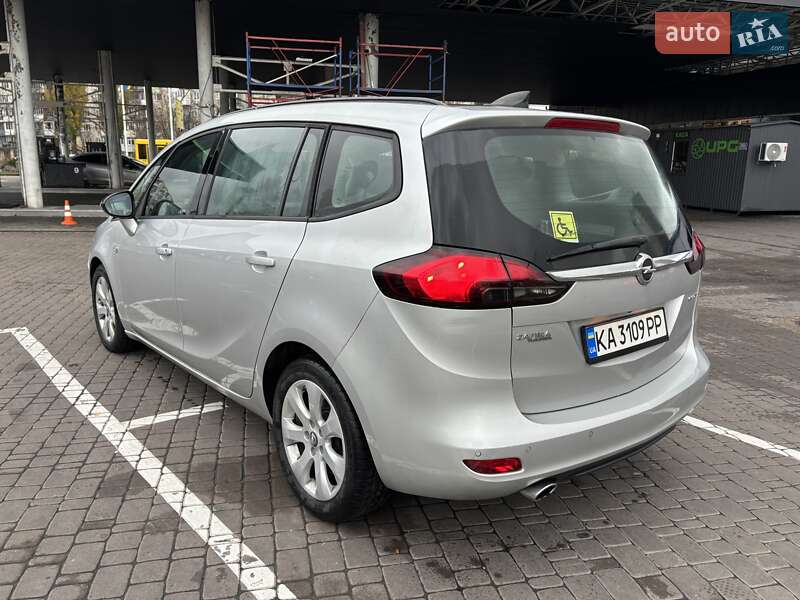 Мікровен Opel Zafira 2015 в Києві