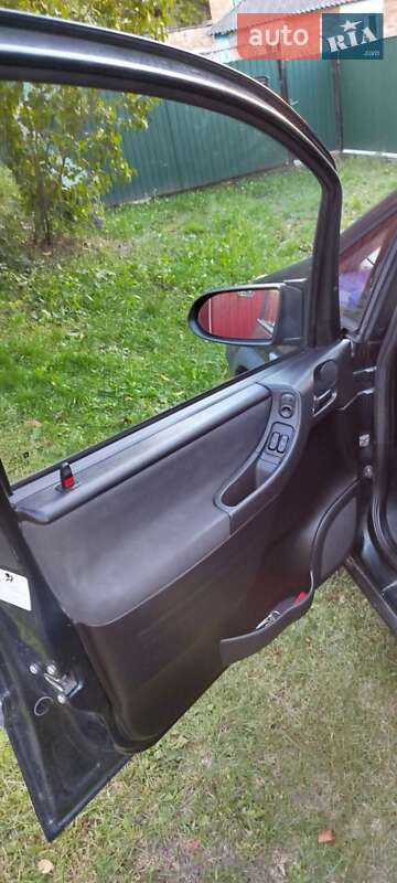 Минивэн Opel Zafira 2004 в Мироновке