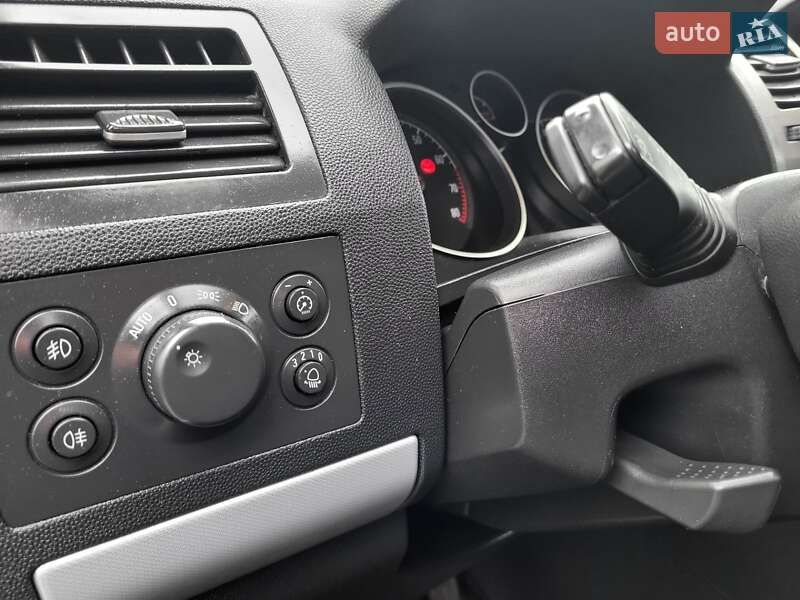 Минивэн Opel Zafira 2005 в Хмельницком фото 48 Минивэн Opel Zafira 2005 в Хмельницком