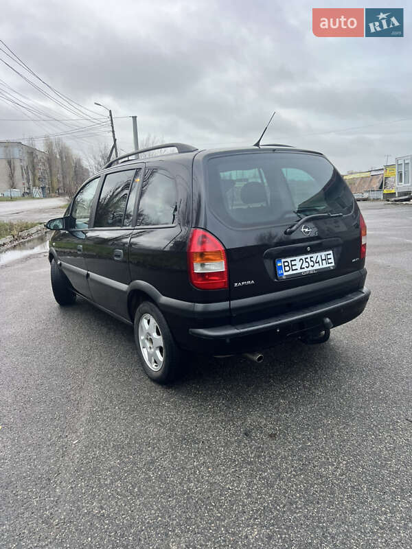 Минивэн Opel Zafira 2002 в Днепре