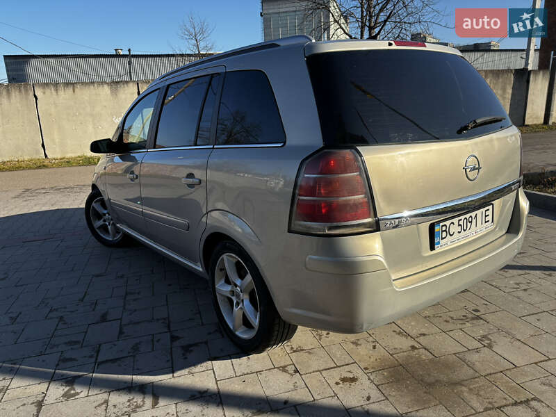 Минивэн Opel Zafira 2006 в Стрые