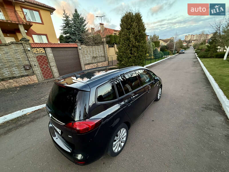 Микровэн Opel Zafira 2015 в Ровно