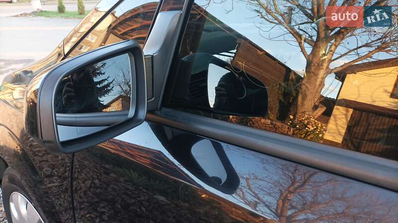 Минивэн Opel Zafira 2007 в Днепре