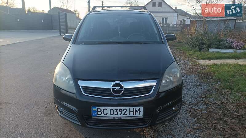 Минивэн Opel Zafira 2007 в Днепре