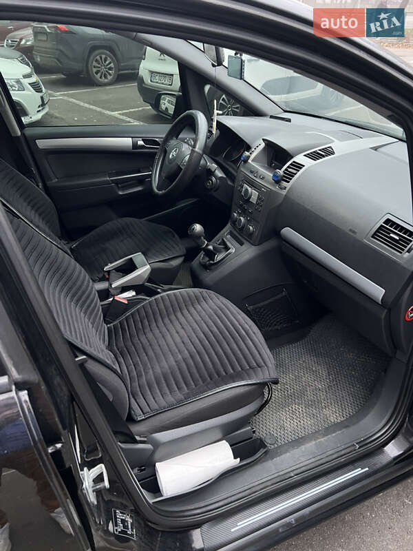 Минивэн Opel Zafira 2007 в Львове