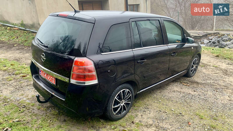 Минивэн Opel Zafira 2008 в Виннице