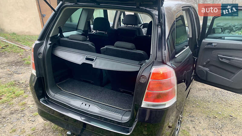 Минивэн Opel Zafira 2008 в Виннице
