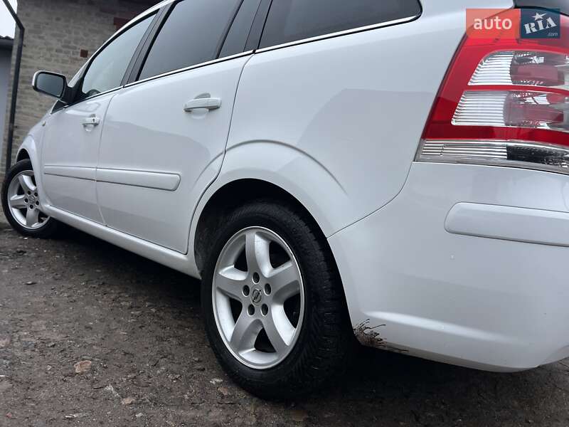 Минивэн Opel Zafira 2011 в Нежине