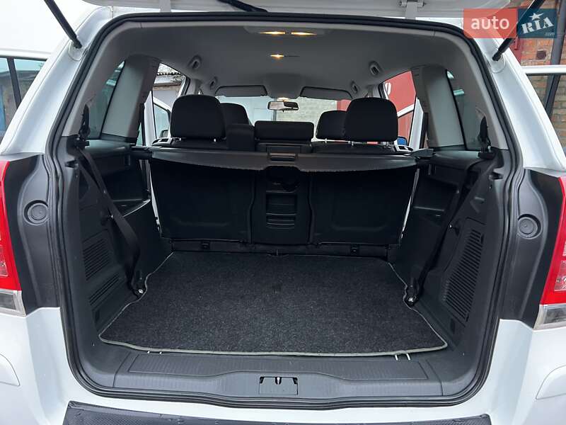 Минивэн Opel Zafira 2011 в Нежине