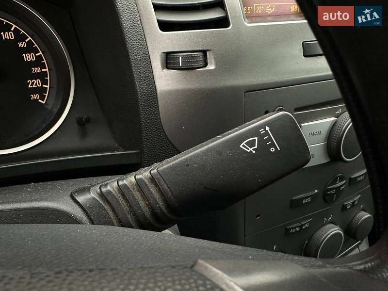 Минивэн Opel Zafira 2006 в Киеве