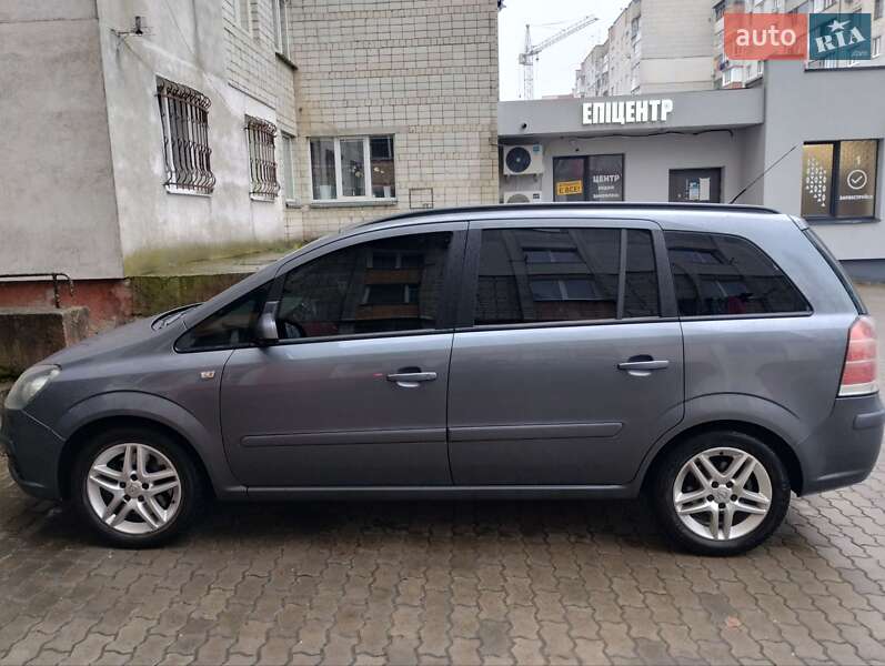 Минивэн Opel Zafira 2007 в Львове