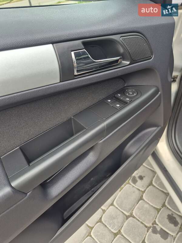 Минивэн Opel Zafira 2009 в Луцке